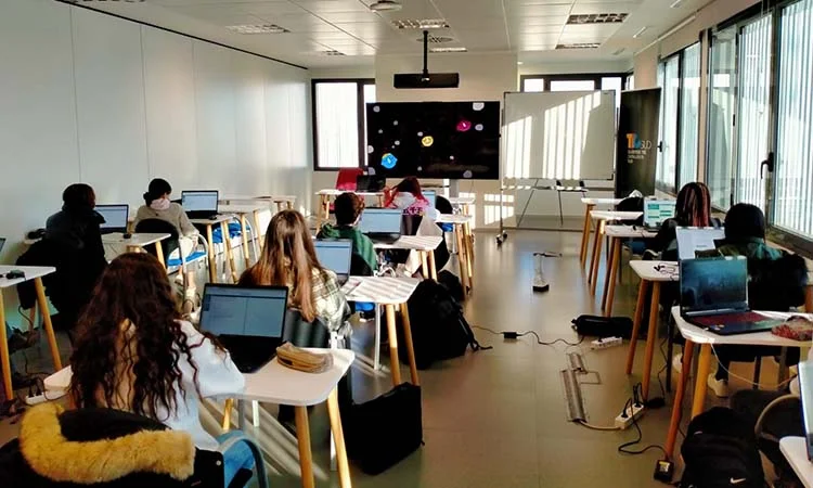 El Clúster TIC Catalunya Sud impulsa dos camps d’aprenentatge per a joves