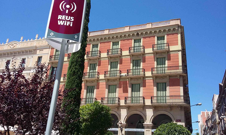 Reus instal·larà 11 punts més de connexió wifi per cobrir 35 zones de la ciutat