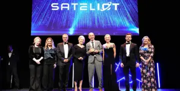 Sateliot, doblement distingida en el sector espacial internacional